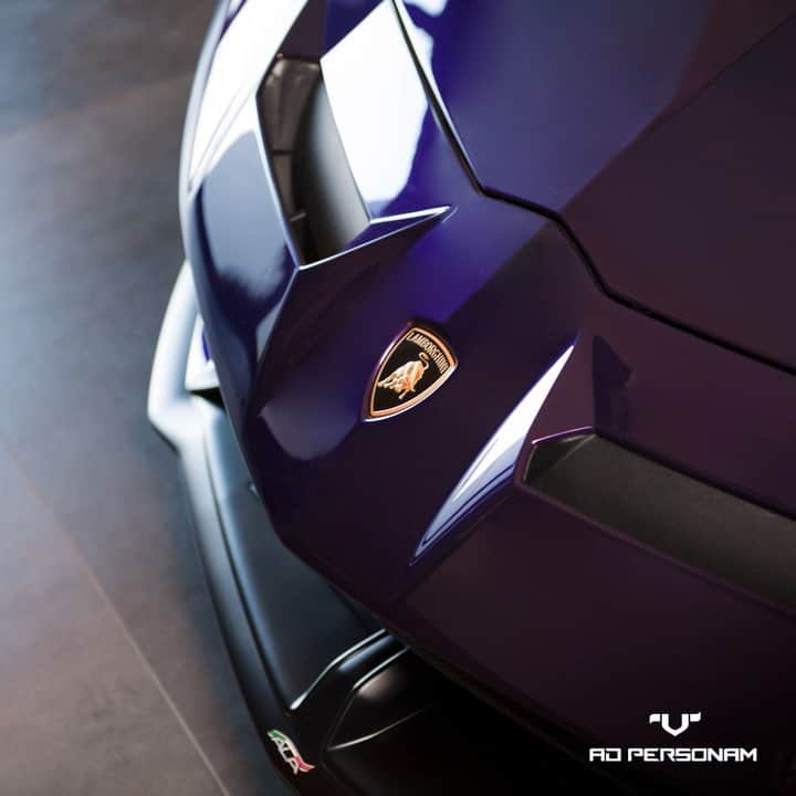 ランボルギーニのインスタグラム：「Style is what makes it unique. Viola Aletheia paint for your Lamborghini Aventador SVJ is one of the amazing features you can choose in our Ad Personam customization program.  #Lamborghini #AventadorSVJ #MakeItUnique #AdPersonam」