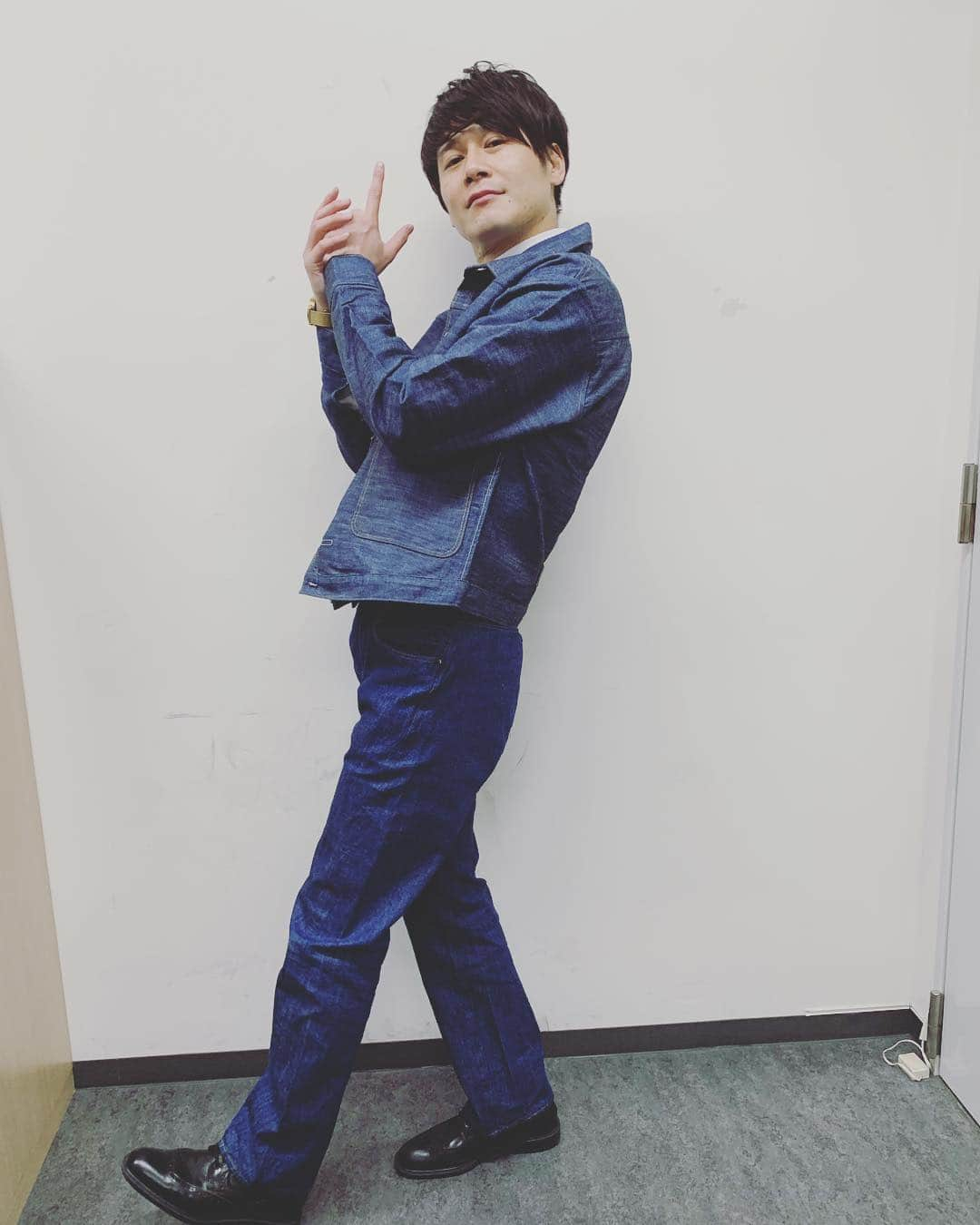 多田智佑さんのインスタグラム写真 - (多田智佑Instagram)「GQ JAPAN 5月号で着させてもらった衣装！ 激シブ！！ デニム調査団で出せてもらってます！ 是非ご覧下さい！！ #トット #リーバイス #GQJAPAN」3月27日 2時10分 - tottotada