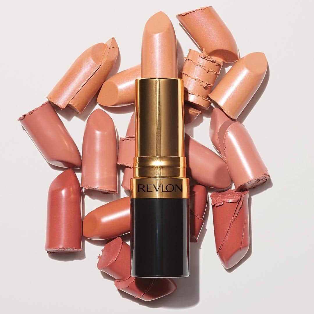 Revlonさんのインスタグラム写真 - (RevlonInstagram)「In the nude. Well, almost.  Swipe on Nude Attitude💄, a matte peach-beige — today and everyday ✨ . #Revlon #SuperLustrous #lipstick」3月27日 2時20分 - revlon