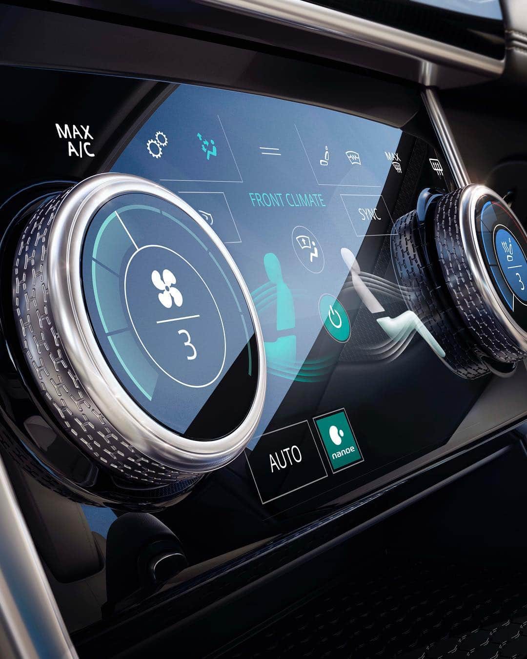 Jaguarさんのインスタグラム写真 - (JaguarInstagram)「Stylish good looks, precision engineering and a palpable sense of excitement. Search 'New Jaguar XE' to explore our #luxury #sports #saloon. #Premium #Design #Sports #Saloon #AWD #SportsCar #CarsofInstagram #InstaCar」3月27日 2時27分 - jaguar