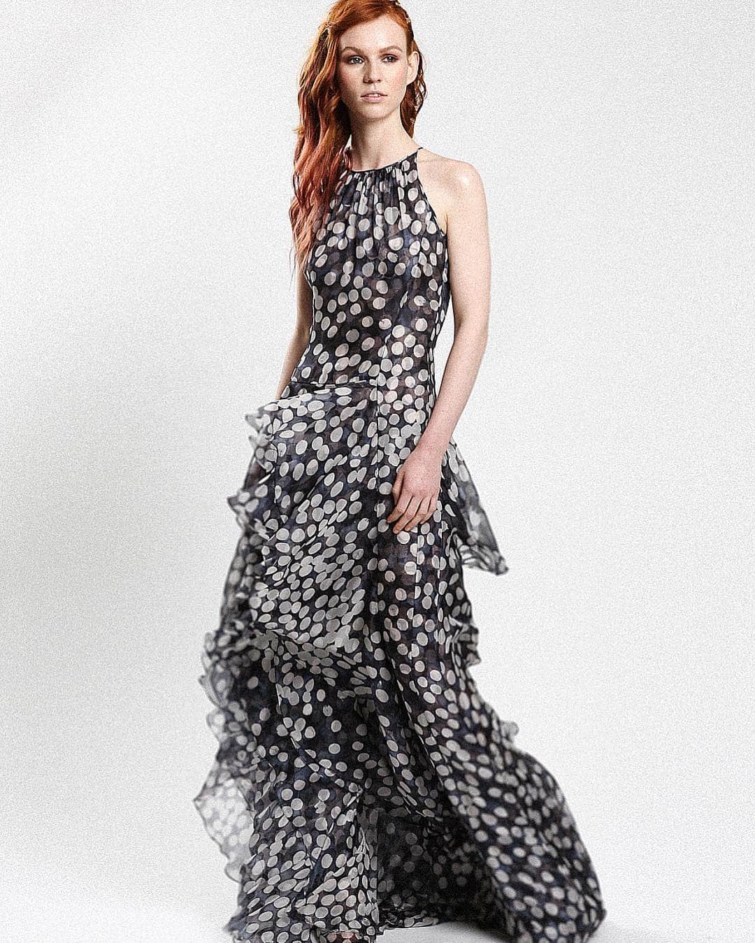 カルメンマークバルボのインスタグラム：「#carmenmarcvalvo」