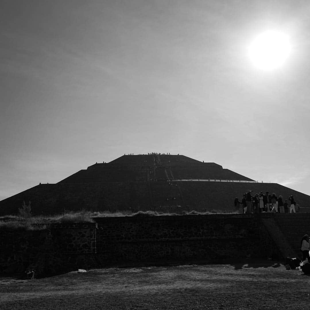 ライアン・エゴールドさんのインスタグラム写真 - (ライアン・エゴールドInstagram)「First pictures on my new camera 📷 Mexico City Dec 2018 (beautiful place 🖤)」3月27日 3時22分 - ryaneggold