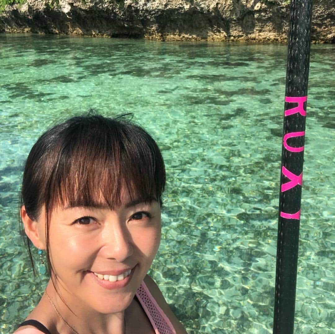 田中律子さんのインスタグラム写真 - (田中律子Instagram)「TOKAIケーブルネットワーク 『田中律子の旅するSUP』シーズン3🤟 沖縄本島から石垣島に移動して朝から撮影ー🌴🏄‍♀️🤩🌞 これまた最幸なSUPタイムを楽しんでおりまーす🏄‍♀️💙 #tokaiケーブルネットワーク  #田中律子の旅するsup  #okinawa #石垣島 #川平湾」3月27日 14時13分 - ri2kotanaka