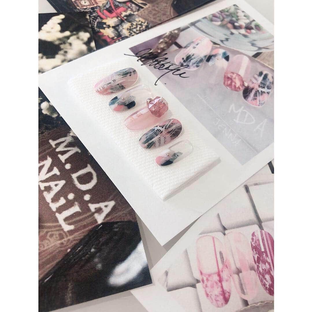 Mayu Ogawaさんのインスタグラム写真 - (Mayu OgawaInstagram)「💕発送します💕 ディプロマ企画&コメント参加下さった皆様ありがとうございました！  3名様の当選ですが(当選は発送をもってかえさせていただきます。) 全てのコメントに感動しました♪ 私の大切な宝物になりました！  また楽し企画を考えます！ ディプロマシリアルナンバー まだまだお楽しみに❣️😆💕 ・ thank you for your join in gift plannig!! i will send it out for winners ♡ look forward to it !!! ・ @miroom_official  @art_of_vibes ・ ・ #ディプロマ企画 #チッププレゼント #miroom #MIROOM  #オンラインレッスン #onlinelesson #mda #mdanail #nailstagram #nails #nailarts #gelnails #lovenails #nailaddict #trend #trendnails #fashion #ファッション #トレンド #おしゃれネイル #お洒落」3月27日 12時52分 - m_d_a