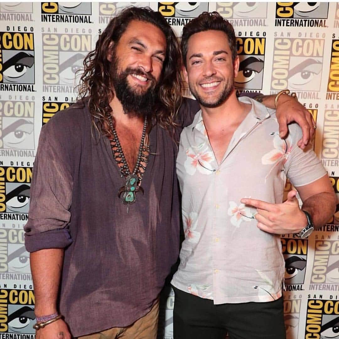 ジェイソン・モモアさんのインスタグラム写真 - (ジェイソン・モモアInstagram)「So proud of my friend @zacharylevi  and my producer Peter Safran #shazam  April 5 it’s on. Can’t wait  Aloha j」3月27日 13時31分 - prideofgypsies