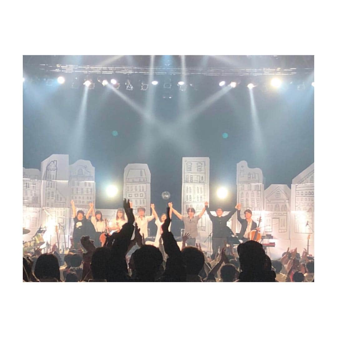 神田莉緒香さんのインスタグラム写真 - (神田莉緒香Instagram)「--- 2019.03.26 KANDAFUL WORLD vol.10 Zepp DiverCity TOKYO . 二度とない時間でした。 ありがとう！ . #zeppdivercity  #LIVE #kandari #神田莉緒香 . #あらきゆうこ #天野恵 #吉良都 #種子田健 #中村タイチ #清野雄翔 #柏木広樹」3月27日 13時55分 - riokanda_ri