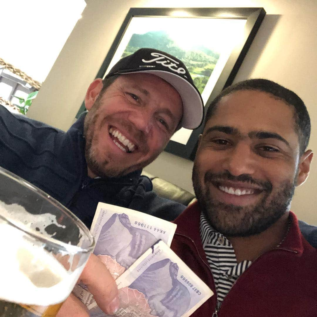 グレン・ジョンソンさんのインスタグラム写真 - (グレン・ジョンソンInstagram)「This game is even better when you win. Nice knock at London Club.... #golf #tuesdays #life #mates #winner」3月27日 5時18分 - glenj8