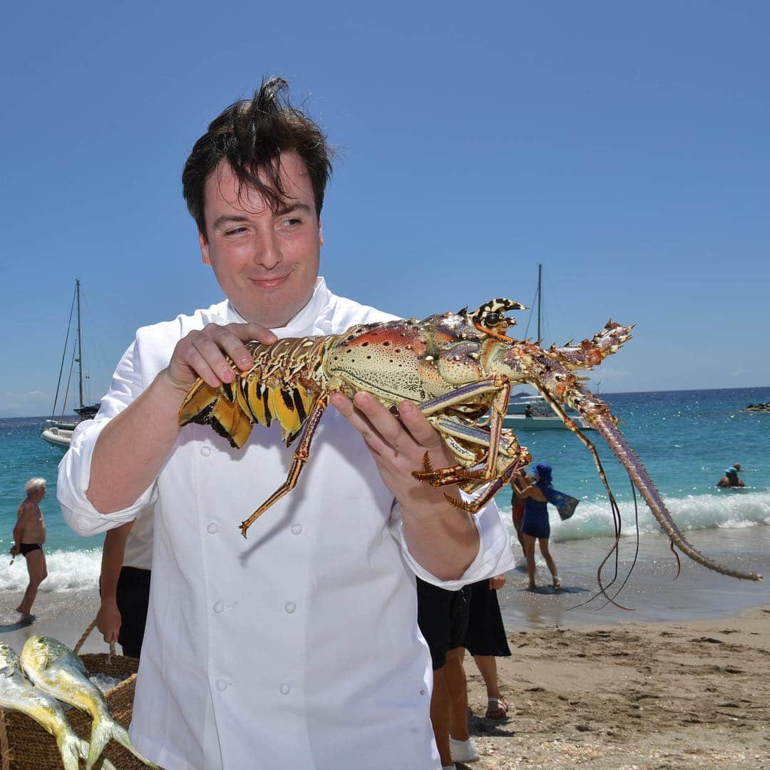 カロリナ・クルコヴァさんのインスタグラム写真 - (カロリナ・クルコヴァInstagram)「Fun in the sun with chef Yann Jury and Luisa Loro Piana. ☀️🦞🥂 @loropianaofficial #stbarths #loropiana #regatta #funinthesun #lobster #springbreak」3月27日 5時30分 - karolinakurkova