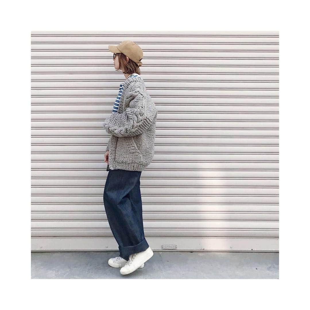 rainbowkwok2さんのインスタグラム写真 - (rainbowkwok2Instagram)「#wear更新 ☝︎ TOPにURL載せてます ．．．．．．✈︎ . . . デニムは @comptoirdescotonniers_japan のアプリで ¥1,000 off coupon を使ってゲット✨ とても柔らかい生地なのにシルエットがハッキリできてる👖 . 🎫 ¥1,000 off coupon （¥10,800 *税込 以上） 〆 2019/4/30（tue.）23:59まで . ☝︎ https://go.onelink.me/VQLH/9e611ba2 私のプロフィールかストーリーから飛べます．．．✈︎ . #コントワーデコトニエ　 #コトニエ　 #コトニエスタイル . . . #code #outfit #ootd . . . 詳しくは#wear で見てね♥︎ wear account → sizu0618 . . . #MINEBY3MOOTD #mamagirl #コーデ #コーディネート #ファッション #今日の服 #今日のコーデ #ママファッション #ママコーデ #ママスタイル @azulencanto_official #azulencanto @14plusjp」3月27日 6時09分 - sizu_oksam