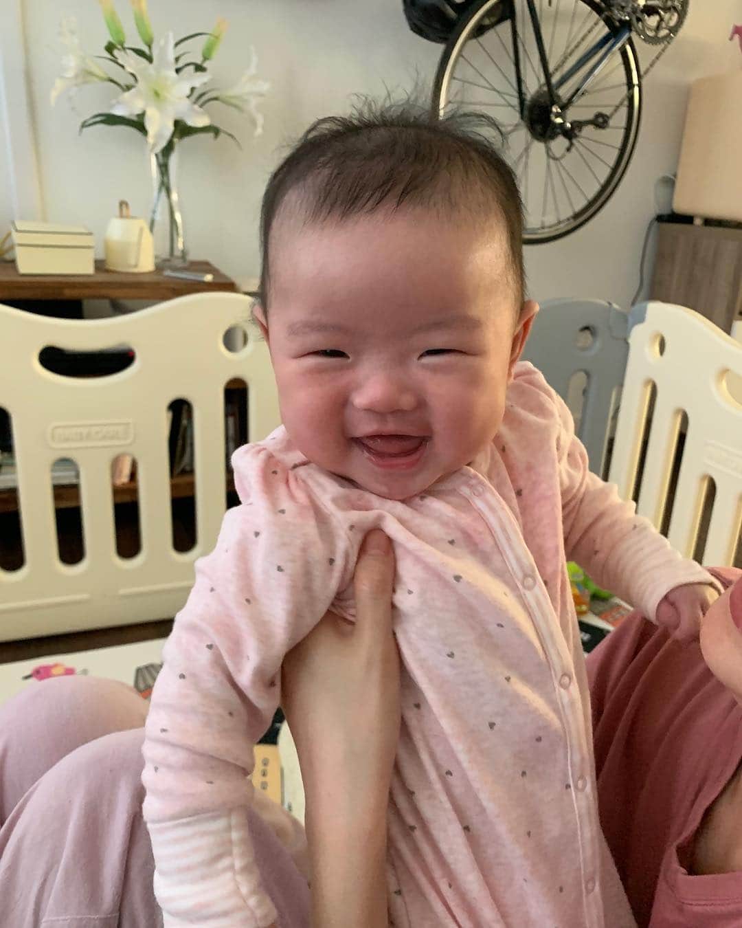 ヘリム・パクさんのインスタグラム写真 - (ヘリム・パクInstagram)「- 심쿵.......❤️❤️❤️ . . . #리아 #liapark #이쁜너의웃음 #사랑해 #리아야사랑해💕」3月27日 6時10分 - iam_hyepark