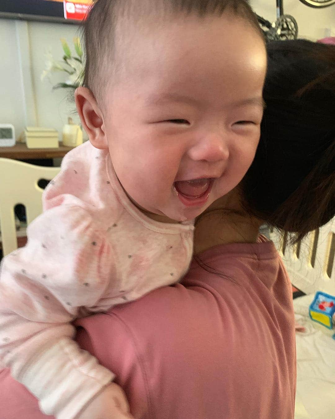 ヘリム・パクさんのインスタグラム写真 - (ヘリム・パクInstagram)「- 심쿵.......❤️❤️❤️ . . . #리아 #liapark #이쁜너의웃음 #사랑해 #리아야사랑해💕」3月27日 6時10分 - iam_hyepark