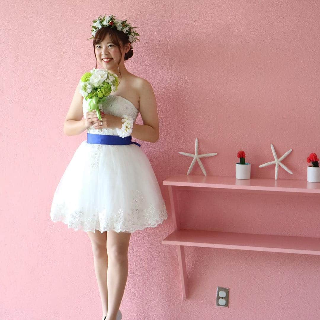 岩本初恵さんのインスタグラム写真 - (岩本初恵Instagram)「ハワイで結婚💒👰 撮影最高でした 💕💕 素敵な一週間の旅 明日はいよいよ 日本に帰ります 💕💕 幸せな旅 ありがとうございます 💕💕 #ハワイ  #パワースポット  #結婚式 #撮影  #家族に感謝  #家族旅行 #instagood  #instagram  #fun  #love  #happy  #青空 #ビーチ  #ビーチフォトウェディング  #幸せ」3月27日 6時52分 - hatsue_iwamoto