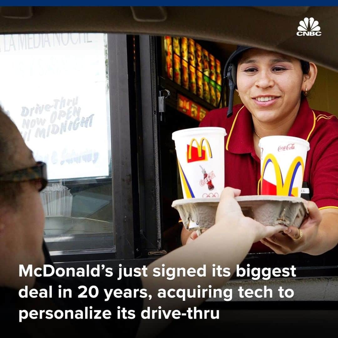 のインスタグラム：「The next time you pull up to a McDonald’s drive thru, it might look a little different.⁣ ⁣ McDonald’s has agreed to buy Dynamic Yield, a tech company that specializes in personalization and decision logic technology. This tech will allow McDonald’s to customize its drive-thru experience, changing its digital menus in real-time based on different factors, like the weather or current restaurant traffic.⁣ ⁣ McDonald’s spent more than $300 million to buy the Israeli tech company, making this the fast food chain’s largest deal in 2 decades, people familiar with the matter said.⁣ ⁣ McDonald’s has already tested these futuristic menus at several U.S. locations and plans to expand to more locations this year.⁣ ⁣ Are you excited to try one of these menus? Learn more about them at the link in bio.⁣ ⁣ *⁣ *⁣ *⁣ *⁣ *⁣ *⁣ *⁣ *⁣ ⁣ #mcdonalds #fastfood #drivethru #artificialintelligence #ai #tech #technology #innovation #business #businessnews #cnbc⁣」