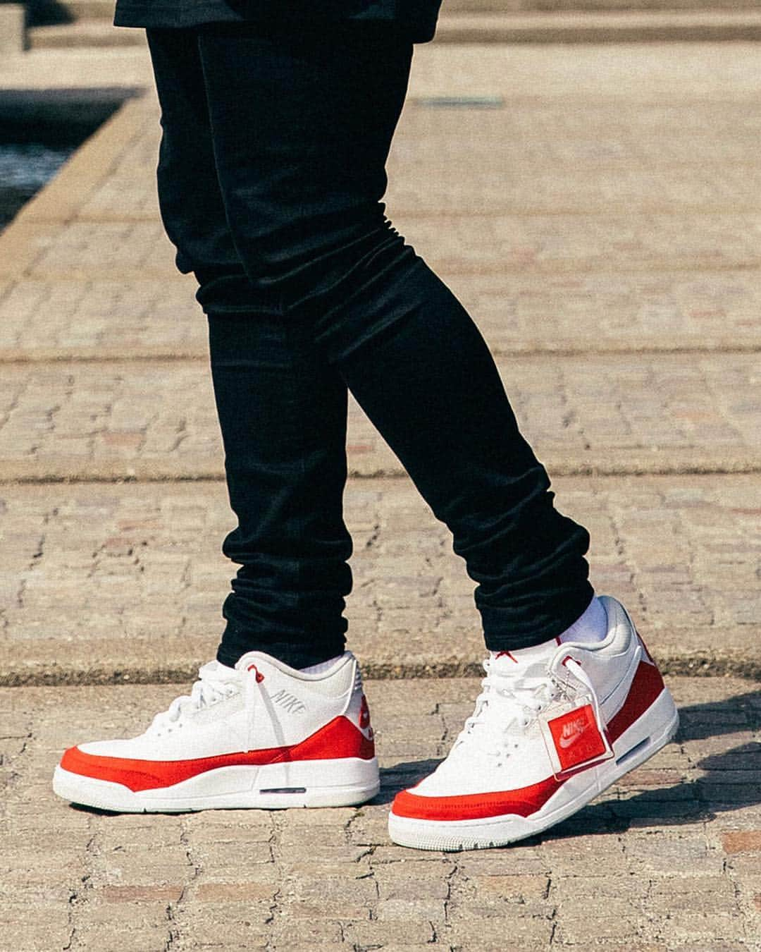 Jordanさんのインスタグラム写真 - (JordanInstagram)「Air legacy. To celebrate #AirMaxDay, @Sterl_Shep3 reps the #AirJordan III Tinker ‘Air Max I’ - dropping on 3.30.」3月27日 7時23分 - jumpman23