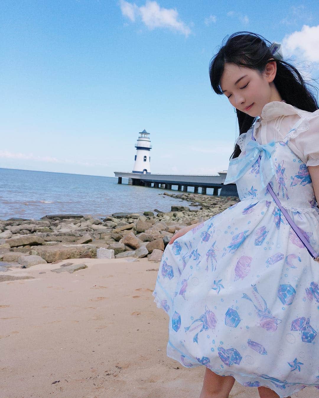 樱群さんのインスタグラム写真 - (樱群Instagram)「Enjoy Summer 💙 #lolita #angelicpretty」3月27日 7時32分 - sakura.gun