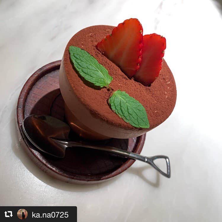 ハレノヒのインスタグラム：「#repost @ka.na0725 via @PhotoAroundApp  #instagram #instafood #instagood  #ハレノヒ #新宿カフェ @ka.na0725様 ご来店ありがとうございます😊お写真も嬉しいです♪ #フラワーポット#ここでしか食べられない#かわいい#ケーキ#ルミネエスト新宿#カフェ#植木鉢ケーキ#植木鉢#cafe#cute#harenohi#tokyo#shinjuku#lumineest#flowerpot#cake#sweets」