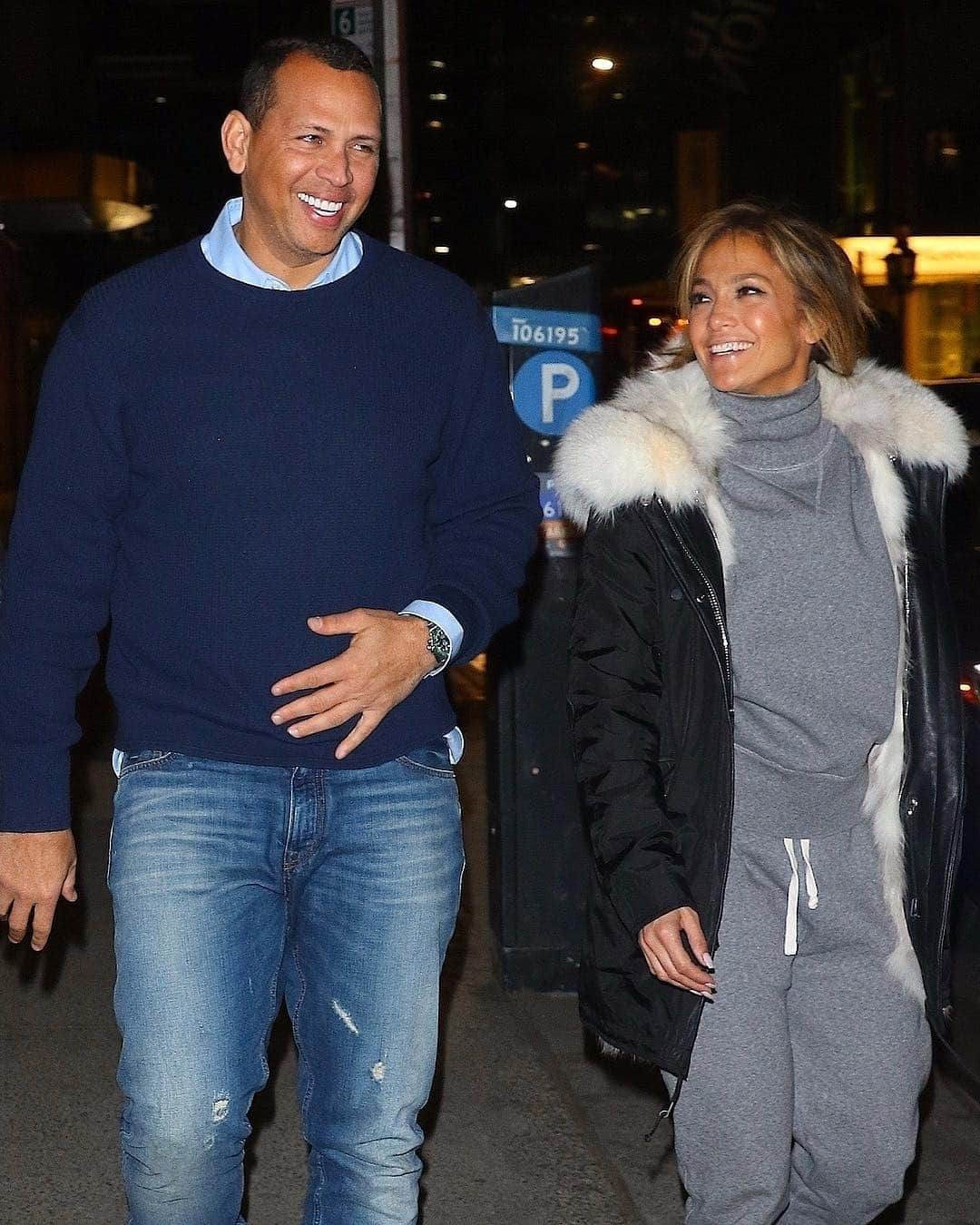 Just Jaredさんのインスタグラム写真 - (Just JaredInstagram)「@arod & @jlo share a laugh as they step out for dinner in NYC! #AlexRodriguez #JenniferLopez Photo: Backgrid」3月27日 14時23分 - justjared