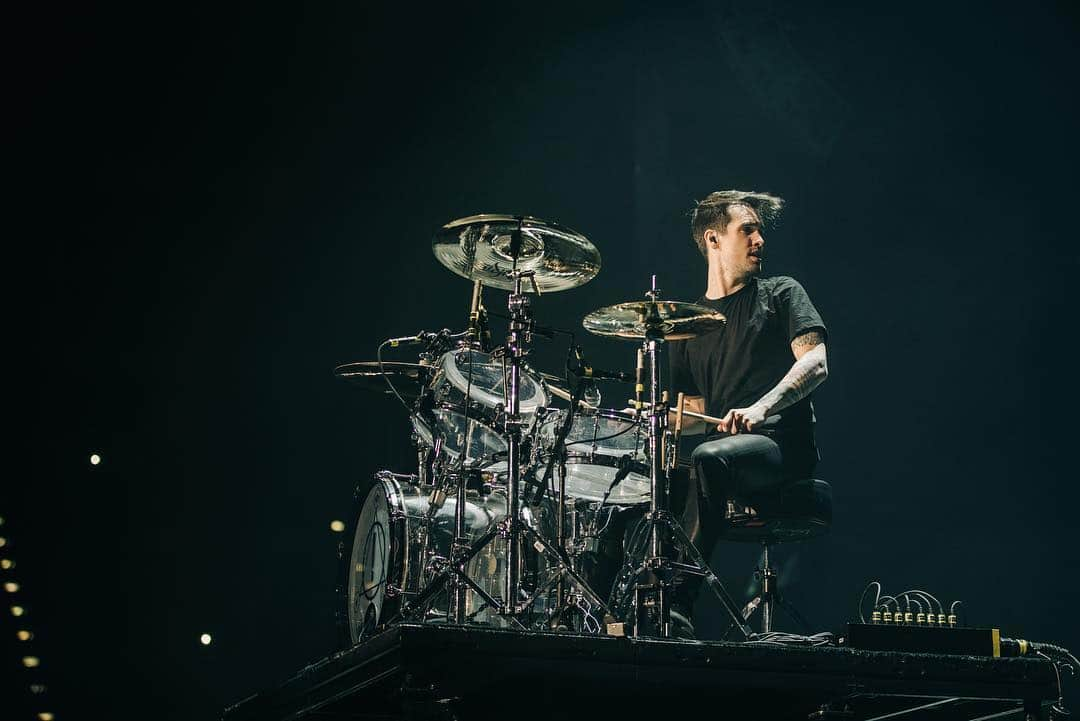 Panic! At The Discoさんのインスタグラム写真 - (Panic! At The DiscoInstagram)「Thank you Birmingham. #prayforthewickedtour 📸- @jakechams」3月27日 9時06分 - panicatthedisco