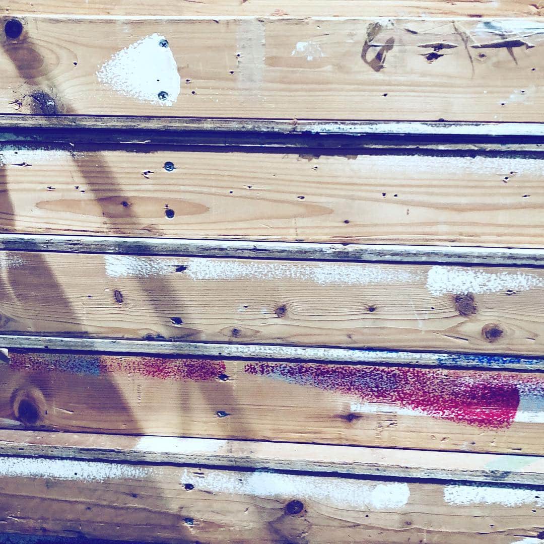 中野敬久さんのインスタグラム写真 - (中野敬久Instagram)「#wood #stage #paint #studio #shoot #shadow #art」3月27日 9時22分 - hirohisanakano