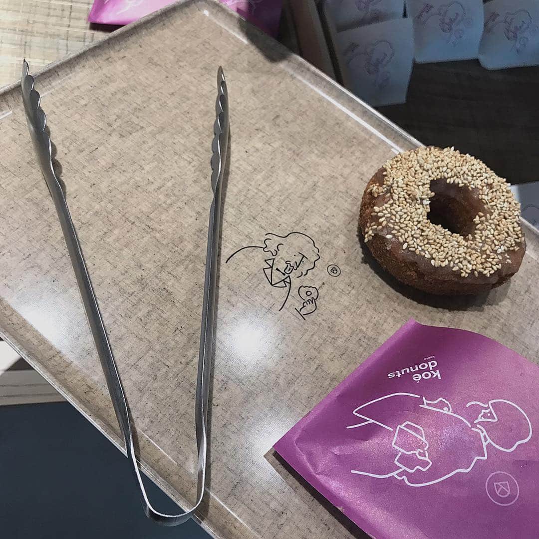 山尾梨奈さんのインスタグラム写真 山尾梨奈instagram 先週オープンしたドーナツ屋さん Koedonuts 長場雄 さんのイラスト が本当に可愛い 京都らしいドーナツが沢山で選ぶのも楽しい Kyoto 京都カフェ 推し京都 3月27日 9時28分 Yamarina 1210