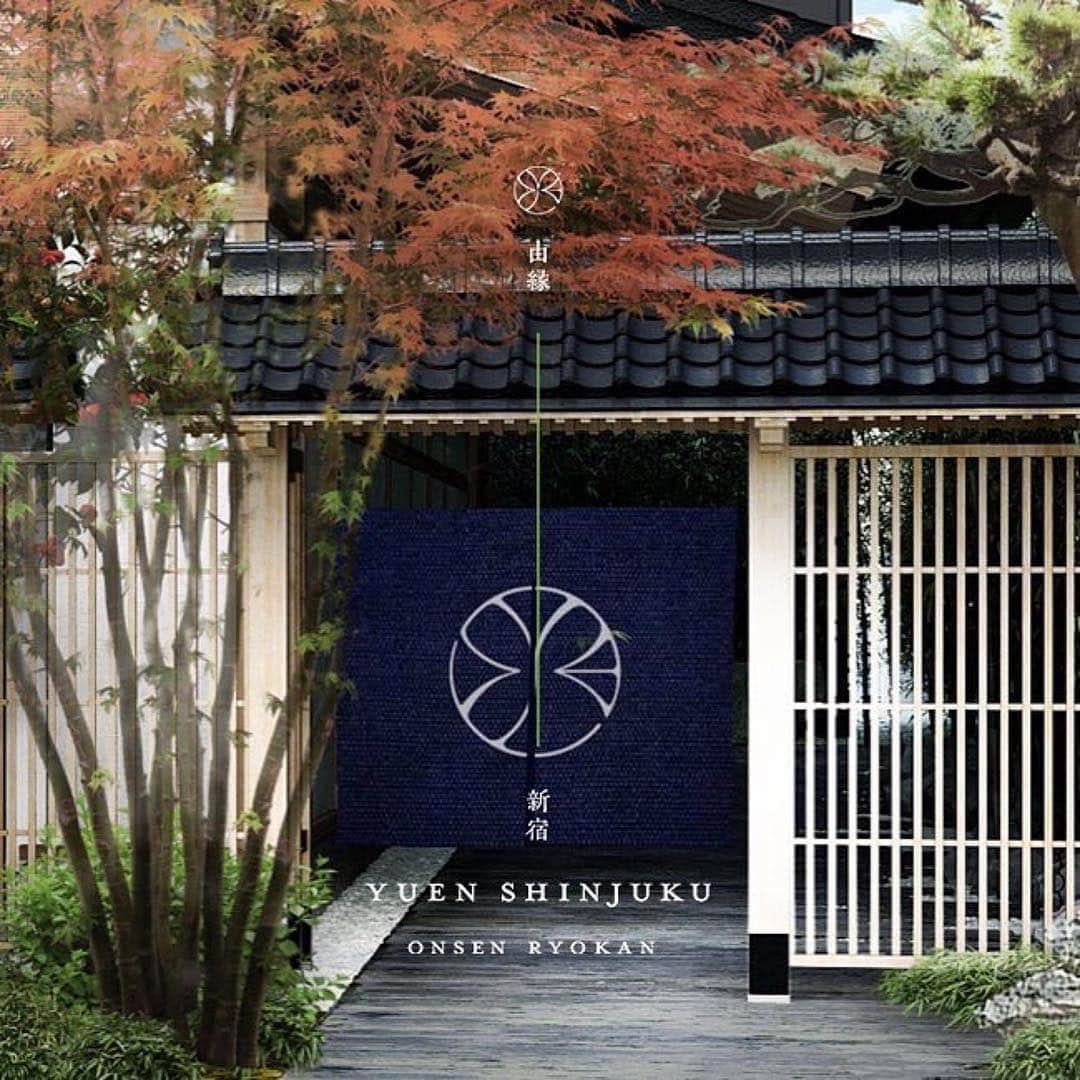 川上俊のインスタグラム：「[Coming soon] ONSEN RYOKAN YUEN SHINJUKU by UDS @uds_official / Branding, V.I., Sign & Graphic Design by artless Inc. (@shunkawakami + @koyoox ) - #Repost @yuenshinjuku ・・・ 2019年春、東京・新宿5丁目に｢ONSEN RYOKAN YUEN SHINJUKU」が開業します。  簡素で無駄のない構成、静かさと落ち着きのある空間、そぎ落とした美、五感で四季を感じるおもてなし。旅館が旅館たる由縁を研鑽した、新たな日本旅館の過ごし方をお愉しみください。  ONSEN RYOKAN YUEN SHINJUKU 2019.4.25  PRE-OPENING 2019.5.8  GRAND OPEN」