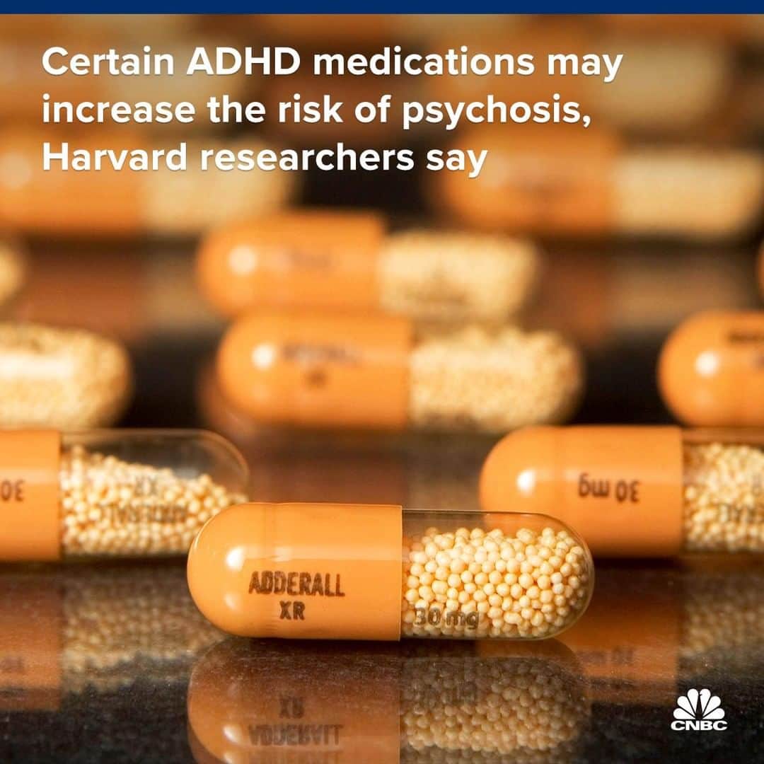 のインスタグラム：「Popular amphetamines, such as Adderall or Vyvanse, could increase the risk of developing psychosis in young people, according to new research from Harvard Medical School and McLean Hospital. These medications are common when treating ADHD in teens and young adults.⁣ ⁣ The research also found that those who take methylphenidates, such as Ritalin or Concerta, were actually less likely to develop some sort of psychosis.⁣ ⁣ Although the risk of developing psychosis is low, the data come at a time when prescription rates and diagnoses of ADHD are on the rise. It's not clear whether more children have ADHD or more are being diagnosed.⁣ ⁣ You can read more, at the link in bio.⁣ ⁣ *⁣ *⁣ *⁣ *⁣ *⁣ *⁣ *⁣ *⁣ ⁣ #ADHD #ADD #Research #Health #HarvardMedical #McLeanHospital #Brain #Development #Medicine #Pharma #News #CNBC」