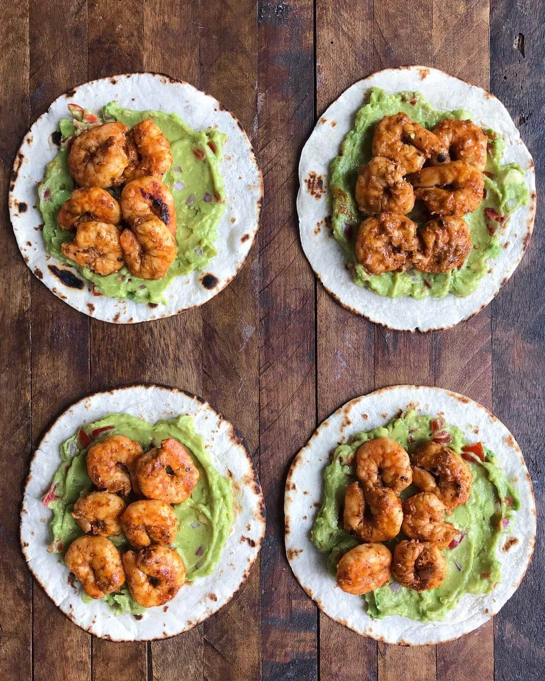 Easy Recipesさんのインスタグラム写真 - (Easy RecipesInstagram)「It’s Taco Tuesday and since I didn’t make any Tacos today I am reposting this Chili Lime Shrimp Taco recipe in a slide form with transitional photos. If you like these kinds of posts, double tap and let me know in comments so I can post more of them!  Full recipe link in my bio: https://www.cookinwithmima.com/chili-lime-shrimp-taco/  #thekitchn #food52 #feedfeed #wholefoods #allrecipes #buzzfeedtasty #yahoofood #tohfoodie #tasteofhome #tastingtable #realsimple #eatingwell #cookinglight #bonappetit #huffposttaste #buzzfeedfood #marthafood #TODAYfood #FOODWINEWOMEN #onthetable #recipes #foodporn #food #foodie #healthyfood #taco #tacotuesday」3月27日 10時04分 - cookinwithmima