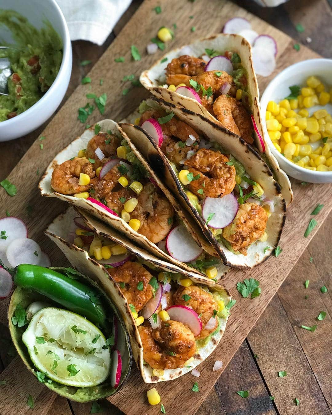 Easy Recipesさんのインスタグラム写真 - (Easy RecipesInstagram)「It’s Taco Tuesday and since I didn’t make any Tacos today I am reposting this Chili Lime Shrimp Taco recipe in a slide form with transitional photos. If you like these kinds of posts, double tap and let me know in comments so I can post more of them!  Full recipe link in my bio: https://www.cookinwithmima.com/chili-lime-shrimp-taco/  #thekitchn #food52 #feedfeed #wholefoods #allrecipes #buzzfeedtasty #yahoofood #tohfoodie #tasteofhome #tastingtable #realsimple #eatingwell #cookinglight #bonappetit #huffposttaste #buzzfeedfood #marthafood #TODAYfood #FOODWINEWOMEN #onthetable #recipes #foodporn #food #foodie #healthyfood #taco #tacotuesday」3月27日 10時04分 - cookinwithmima