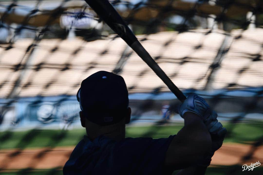 Los Angeles Dodgersさんのインスタグラム写真 - (Los Angeles DodgersInstagram)「Feels good to be home. #FreewaySeries」3月27日 9時57分 - dodgers