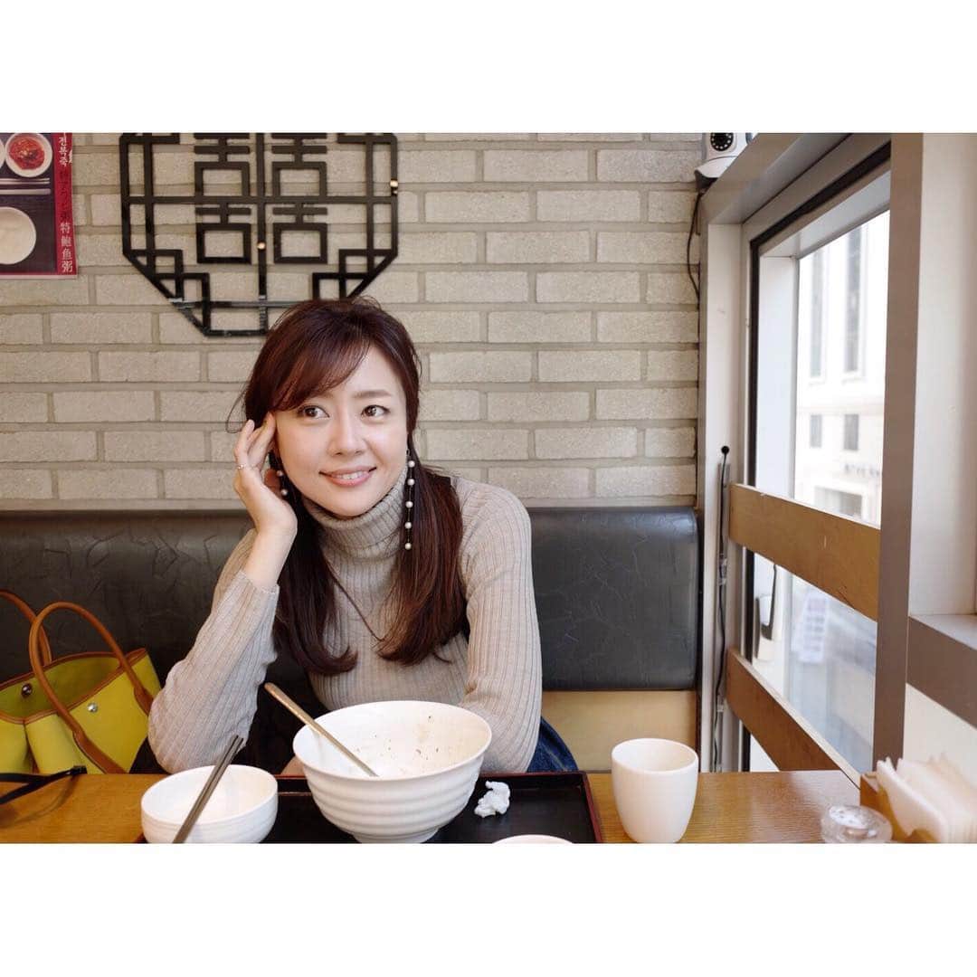 吉竹史さんのインスタグラム写真 - (吉竹史Instagram)「当然、完食！😍✨⤴︎ ごちそうさまでした！  #congeehouse #congee #アワビ粥 #コンジハウス #ソウル朝食 #自然にタルミをカバーするポーズ」3月27日 10時00分 - fumi_yoshitake