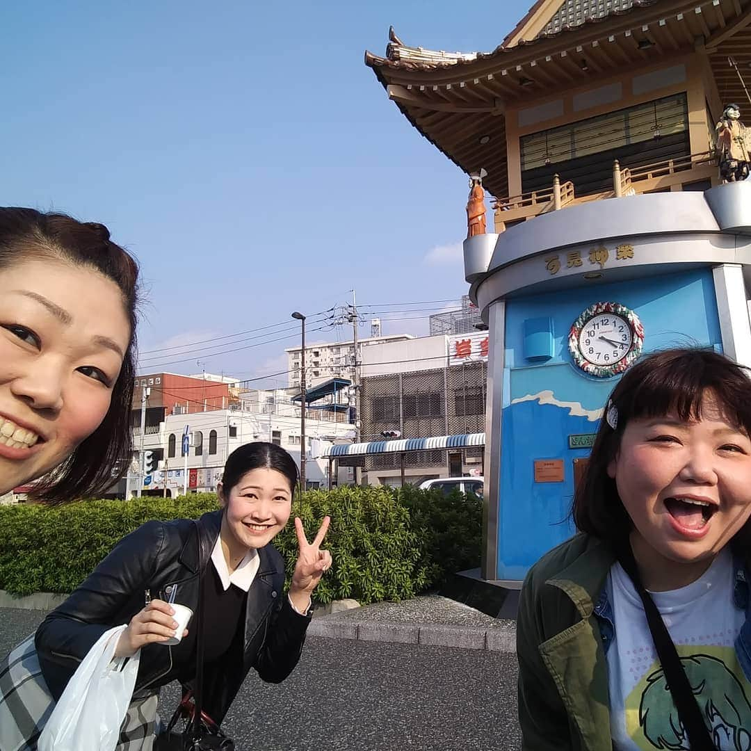 ぢゃいこさんのインスタグラム写真 - (ぢゃいこInstagram)「昨日の島根県浜田市への移動の疲れが今日の身体に きてます。。 浜田市で買った入浴剤を入れて♨️湯船にしっかり浸かってコレやから、何もしてなかったら もっとバキバキやったね😭 でも、合間には お散歩したり🏃‍♀️お土産買ったりと、楽しく過ごしました♪ 今日は久々の なんばグランド花月のオープニングアクト出番。 明日と明後日は、これまた久々の なんばグランド花月の前でお喋り。 しっかり朝ごはんも食べてるし、今日も元気にいきましょー🙌✨ #吉本新喜劇 #島根県#浜田市  #なんばグランド花月 #花月爆笑族　#おかけんた隊  #ぢゃいこ　#ぢゃい飯」3月27日 10時21分 - dyaimeshi