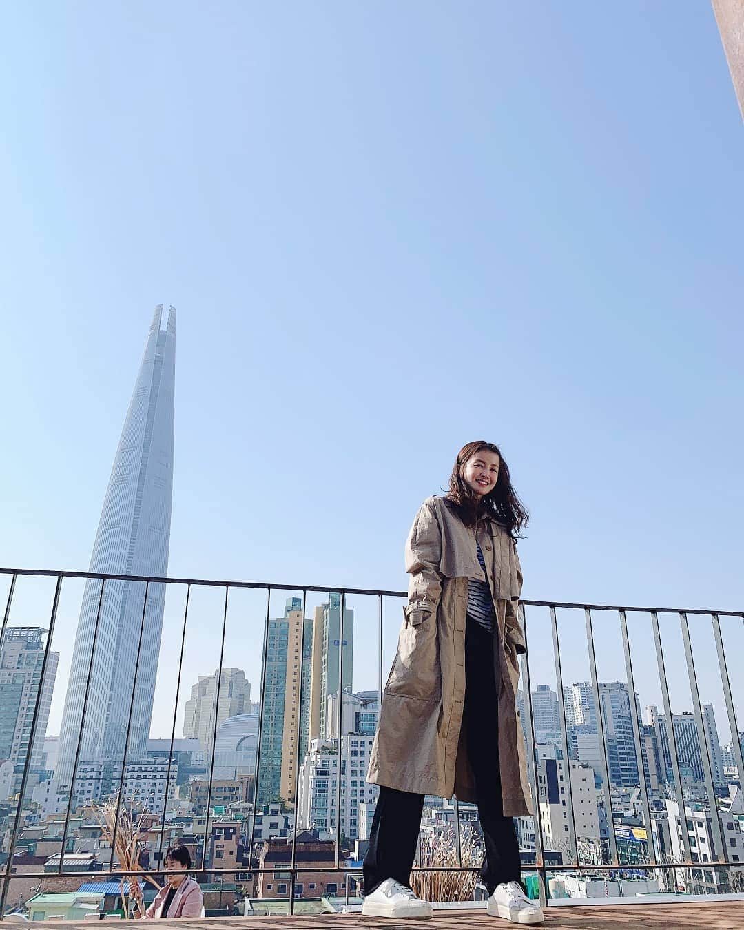 イ・シヨンさんのインスタグラム写真 - (イ・シヨンInstagram)「날씨좋다! 🧡...어제입니다..☺ 오늘은 안좋네요😢😭😷😰」3月27日 10時47分 - leesiyoung38