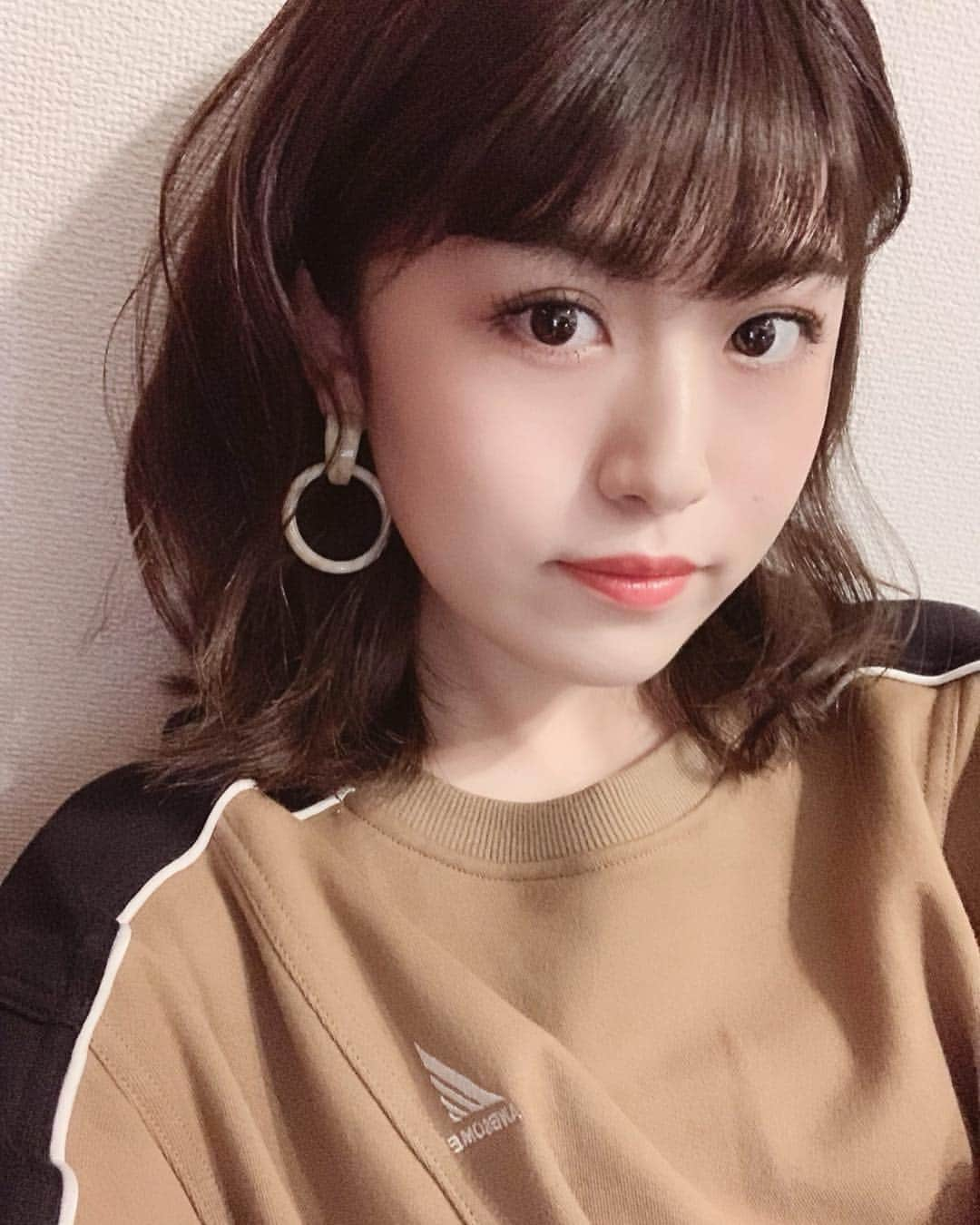 長澤佑香さんのインスタグラム写真 - (長澤佑香Instagram)「‎⋆ この間、てぃんかの #LINELIVE にゲストで 呼んでもらいました🙋🏻‍♀️♥︎ ‎⋆ てぃんかが #オスカルはなきんリサーチ の 番組レポーターイベントに参加していて、 大事な配信だったからなんかやたらと緊張した🤭 後半はてぃんか画伯に耐えられないくらい ツボって笑って🤣楽しかったー！！ありがとう！！ ‎⋆ 配信イベントは何があるか分かりません💭 てぃんかとリスナーさんの努力でこのまま1位で 勝ち抜いてほしいなぁ🥺🙏🏻 ‎⋆ 実は私も今日から始まる『Pococha広告モデル選抜』 のイベントにエントリーしてみました‎！！ スケジュール的に沢山配信できるか分からないけど、 できる限り頑張ります！！良ければ応援してね💖 ‎てぃんかも私も渋谷で広告載れたらいいね～～🥳 ‎⋆ ‎⋆ #linelive #赤池紗也加 #てぃんか #てぃんか愛し隊 #オスカープロモーション #モデル #リポーター #広告 #pococha #広告モデル選抜イベント #ライブ配信 #ライバー #japanesegirl #japanesemodel」3月27日 11時32分 - ykngsw