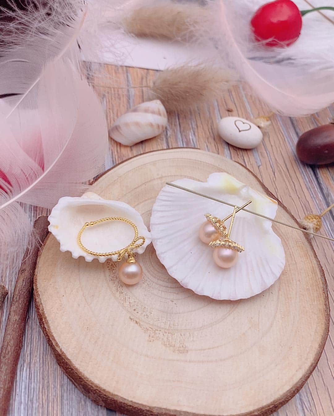 青木美沙子さんのインスタグラム写真 - (青木美沙子Instagram)「#上海で真珠採取体験 #初めて #楽しかった〜」3月27日 11時31分 - misakoaoki