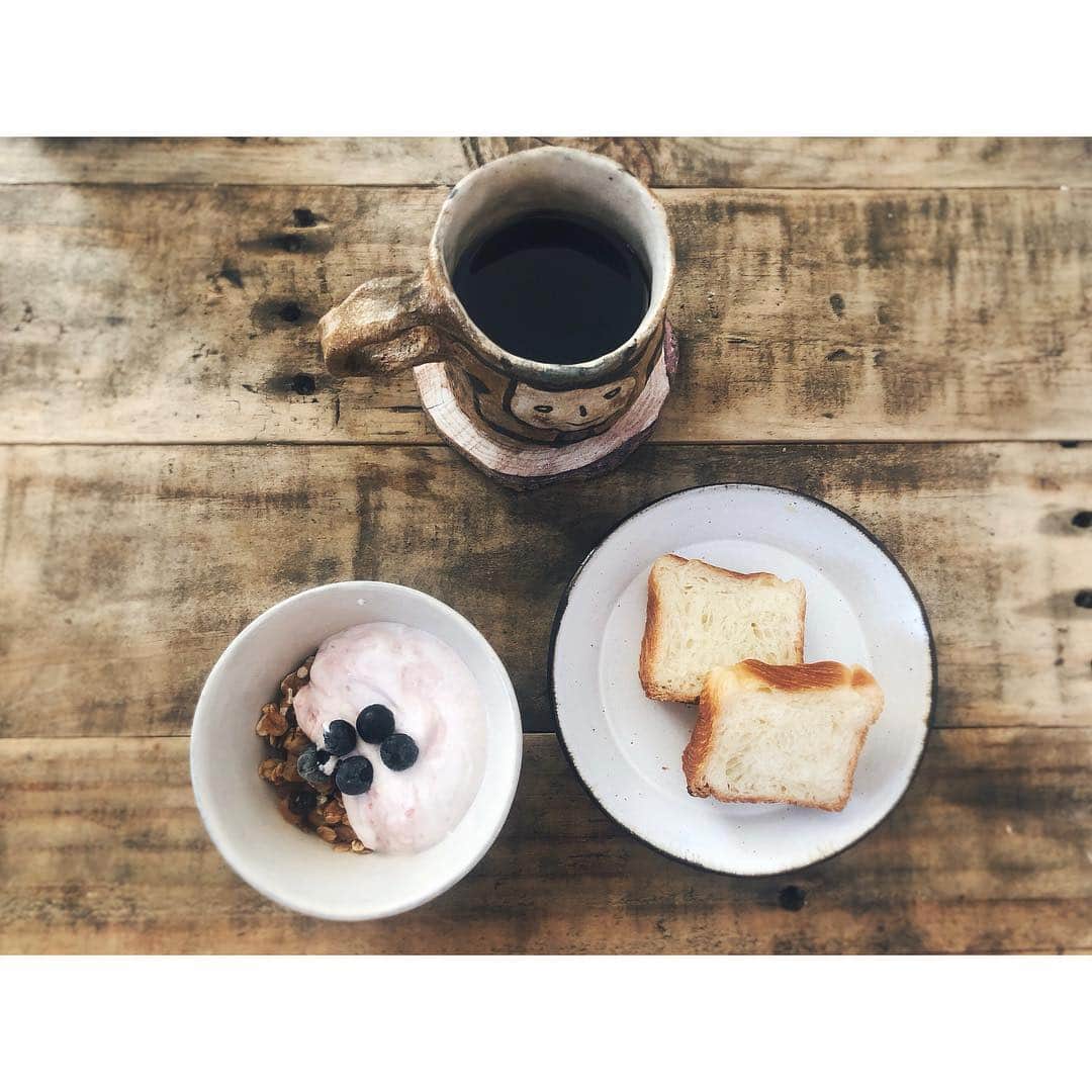 あゆかさんのインスタグラム写真 - (あゆかInstagram)「いつかのごはんたち。 . #breakfast #branch #lunch #dinner #food #cafe  #coffee #器 #タナベヨシミ #伊藤満」3月27日 12時06分 - ayuka_23