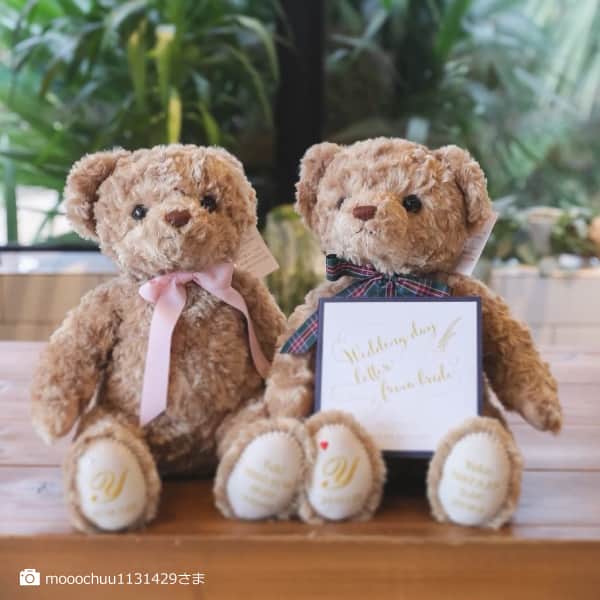 PIARYさんのインスタグラム写真 - (PIARYInstagram)「とーーっても可愛いウェイトベア!! 生まれた時の体重で作る ウェイトドールは愛くるしい表情の 体重ベアがおすすめ♡ . 披露宴での両親プレゼントとして渡して ご両親に抱きかかえてもらったら 生まれた時の事を思い出す感動的な演出に✨ . 新郎さまと新婦さまのウェイトベアが並んだ とっても可愛いお写真は @mooochuu1131429 さまよりお借りしました。 素敵なお写真のご投稿ありがとうございます！ . アイテムの詳細は @piary_inst よりPIARYホームページをチェック！ . . . #PIARY #ピアリー #PIAHANA #bride #ウェディング #ウェディングアイテム #結婚式準備 #披露宴演出 #プレ花嫁 #日本中のプレ花嫁さんと繋がりたい #全国のプレ花嫁さんと繋がりたい #新郎新婦 #2019春婚 #2019夏婚 #2019秋婚 #2019冬婚 #2019WEDDING #披露宴 #卒花 #卒花嫁 #東海プレ花嫁 #関東プレ花嫁 #関西プレ花嫁 #花嫁 #両親プレゼント #両親贈呈品 #ウエイトベア #体重ベア #お父さんお母さん #ありがとう」3月27日 11時59分 - piary_inst