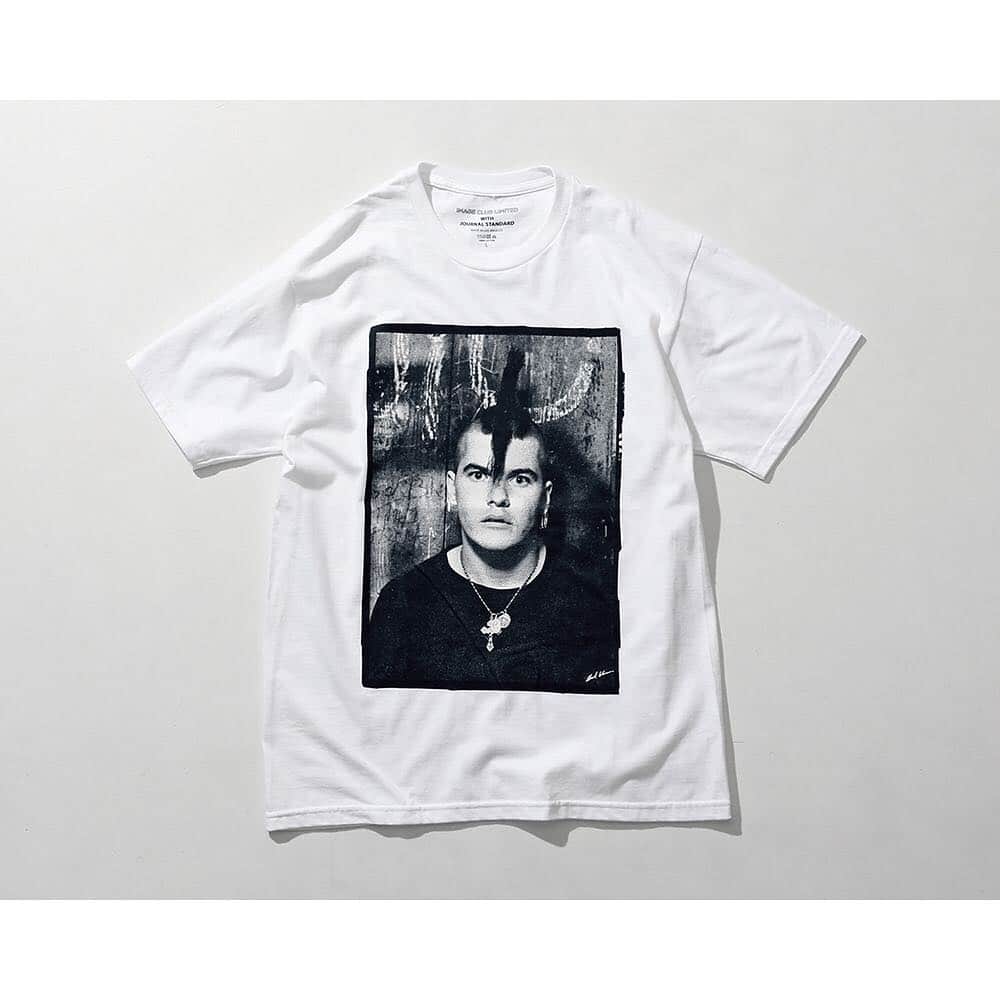 JOURNAL STANDARDさんのインスタグラム写真 - (JOURNAL STANDARDInstagram)「【 IMAGE CLUB LIMITED × JOURNAL STANDARD 】 アメリカンハードコア界の重鎮 Keith Morris 氏がキュレーターを務めるカリフォルニア発の T シャツレーベル「IMAGE CLUB LIMITED」と JOURNAL STANDARD  とのコラボレーションアイテムがローンチ！ . これを記念し、JOURNAL STANDARD 表参道では 3月29日（金）～ POP UP SHOP を展開いたします。 「ICL」の T シャツシリーズや「ICL × JOURNAL STANDARD」のコラボグッズなどを販売するほか、 初日にはオープニングイベントも開催。 . 当日は、「ICL」ファウンダーの Doug Williams 氏と、Keith Morris 氏が揃って来日し、 Keith 氏が所有する BLACK FLAG や CIRCLE JERKS 時代のハンドビルやバックステージパス、 写真等の貴重なアーカイブコレクションをご覧いただけけるギャラリースペースを併設いたします。 . IMAGE CLUB LTD. KeithとDougがタッグを組みImage Club Limitedを立ち上げる。 このブランドでは、各分野で最も優れていると二人が考えるフォトグラファーの写真を採用したTシャツのコレクションを展開。 南カリフォルニアのクラブやストリートで共に育った仲間たちによる様々な写真を厳選し世に送り出すのがブランドの使命だ。 / IMAGE CLUB LIMITED × JOURNAL STANDARD are proud to present our collaboration capsule !! IMAGE CLUB LTD. is co-founded by Keith Morris who is most recognizable name at American hardcore vocalist in  California . POP-UP SHOP at The JOURNAL STANDARD Omotesando Store form 29th March to celebrate our first official collaboration. You can get  ICL × JOURNAL STANDARD items and special live even at first day. . Doug Williams and Keith Morris and  will join our event at first day and  represent archive collection  galley space of handbill ,back stage pass,and rare photos in our store . . IMAGE CLUB LTD.  Together Keith and Doug have teamed up to bring you Image Club Limited. An enterprise where we will be bringing you a series of t-shirts with photographs taken by people we consider to be the best at what they do. Image Club Ltd. will curate an exhibit of various images shot by our friends who we have grown up with in the clubs and streets of Southern California . . 詳細は、ハイライト "Recommend" から . . S/S Tee : ¥6,000+tax　 L/S Tee : ¥7,500+tax . . #ジャーナルスタンダード  #journalstandard  #baycrews #2019ss #imageclublimited #keithmorris #offofficial #blackflag #circlejerks #fljmagazine #backdropbomb #jsomotesando #fashion」3月27日 12時04分 - journalstandard.jp