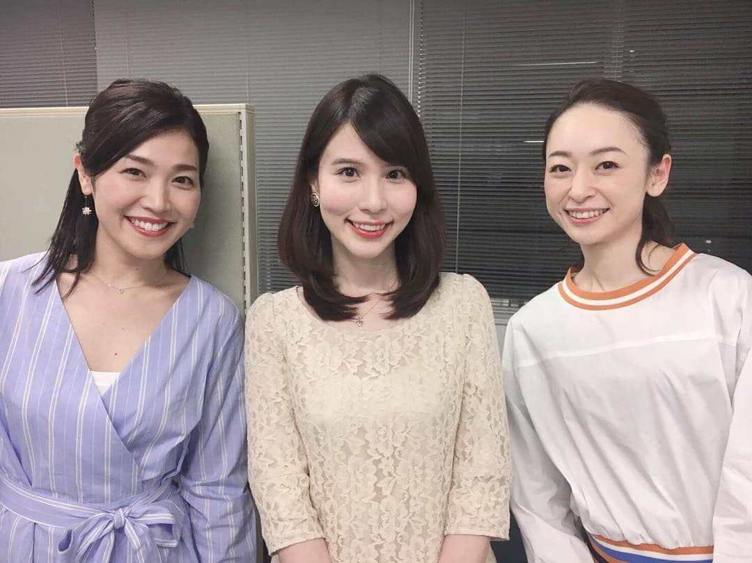 佐藤美樹さんのインスタグラム写真 - (佐藤美樹Instagram)「ハマナビのポスター撮影でした。マナティとカナフルTV の瞳ゆゆさん。#ハマナビも4年目 #ロケ終わり #テレビ神奈川 #同じ事務所 #ジョイスタッフ #新年度も仕事はほぼ変わりません #でも何かと忙しい3月 #体調崩さないようにしましょう #フリーアナウンサー #佐藤美樹」3月27日 12時33分 - satomiki0224