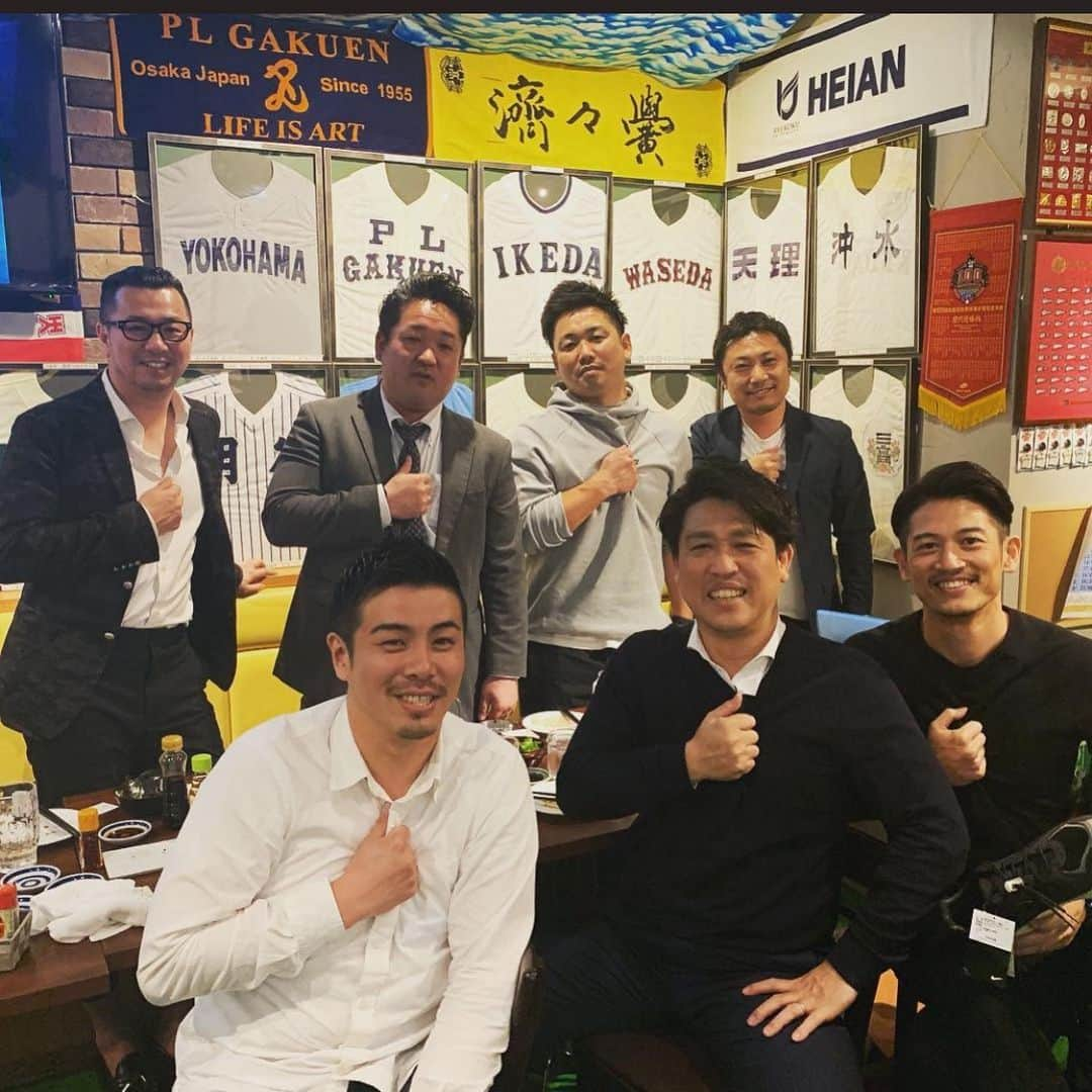 野久保直樹さんのインスタグラム写真 - (野久保直樹Instagram)「・ みんなでPLポーズ👍 ・ #高校野球 #甲子園 #春 #夏 #センバツ #選手権 #興誠 #浜松学院 #横浜 #pl学園 #智辯和歌山 #報徳学園 #三重海星 #神戸弘陵」3月27日 12時29分 - naoki_nokubo