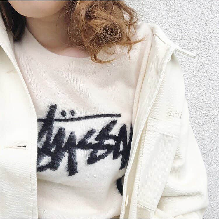 Maiさんのインスタグラム写真 - (MaiInstagram)「・ この @stussywomenjp のジャケット&ニット可愛いすぎる💓 ・ サイズなど詳細は昨日のブログ記事に書いてます♡ #stussy #stussywomen ・ そして昨日の「はじこいロス」のブログ記事に対して「私もです！」っていうDMをいくつか頂いて😭 ・ 皆さんのDM読んでて「あ〜分かる！」って思いながら楽しかったです✨ DM送って下さった方々、ありがとうございました🙇‍♀️」3月27日 12時37分 - maimaimai1016