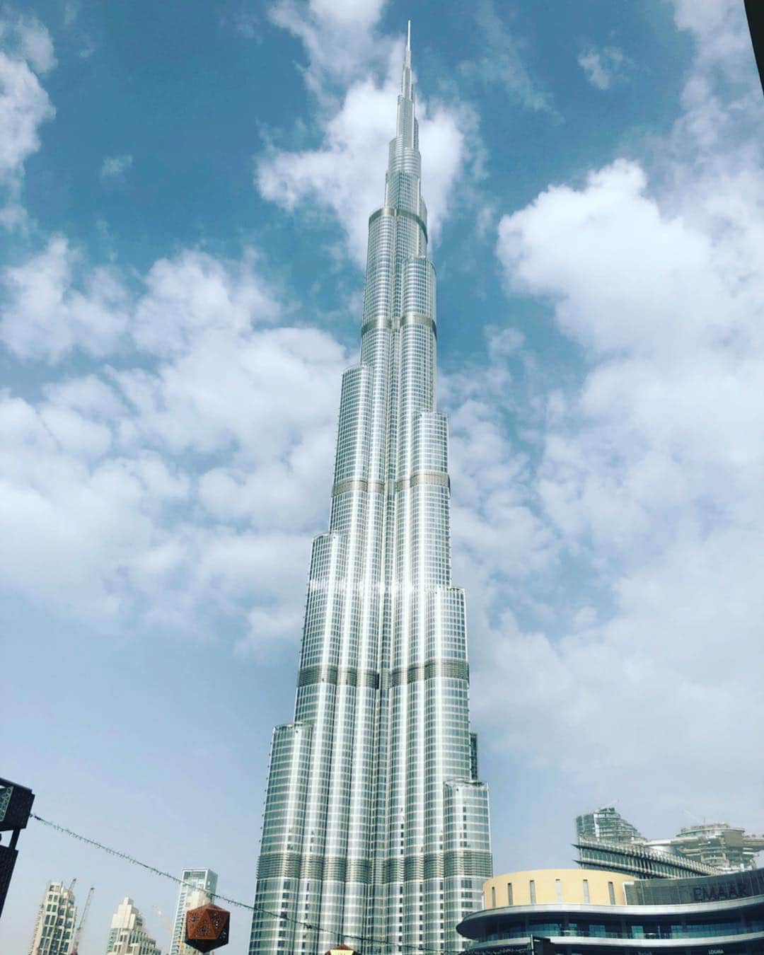 若月佑美さんのインスタグラム写真 - (若月佑美Instagram)「. 4月2日放送開始のアニメ「フリージ」の番組内で、 ドバイの魅力を紹介するコーナー「LOVE Dubai」でレポーターを担当していますが、 実は先行して、特別バージョンの「WATCHY×LOVE Dubai」を公開中です！是非WATCHYでご覧下さい。 . . #dubai  #mydubai  #lovedubai  #freej」3月27日 22時06分 - yumi_wakatsuki_official