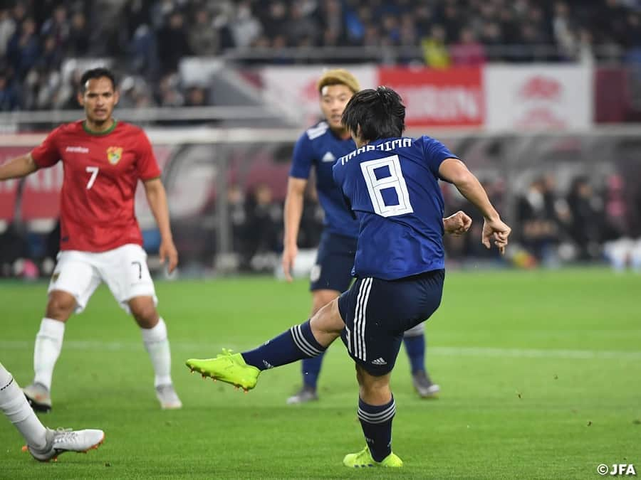 日本サッカー協会さんのインスタグラム写真 - (日本サッカー協会Instagram)「📸Match Photos④ 76分、日本代表に待望の先制点！#堂安律 選手、#南野拓実 選手とパスをつなぎ、最後は#中島翔哉 選手が相手を一人かわして右足でゴール！ ・ キリンチャレンジカップ2019 #SAMURAIBLUE 1-0 ボリビア代表 📅3/26(火)19:30KO 📍兵庫／ノエビアスタジアム神戸 ・ #daihyo #SAMURAIBLUE」3月27日 22時27分 - japanfootballassociation