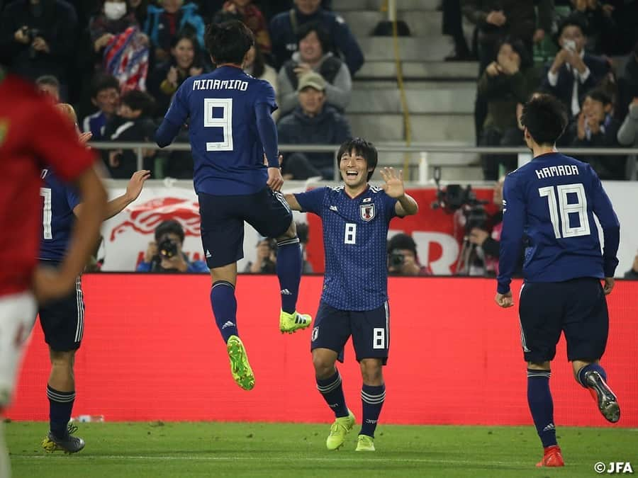 日本サッカー協会さんのインスタグラム写真 - (日本サッカー協会Instagram)「📸Match Photos④ 76分、日本代表に待望の先制点！#堂安律 選手、#南野拓実 選手とパスをつなぎ、最後は#中島翔哉 選手が相手を一人かわして右足でゴール！ ・ キリンチャレンジカップ2019 #SAMURAIBLUE 1-0 ボリビア代表 📅3/26(火)19:30KO 📍兵庫／ノエビアスタジアム神戸 ・ #daihyo #SAMURAIBLUE」3月27日 22時27分 - japanfootballassociation