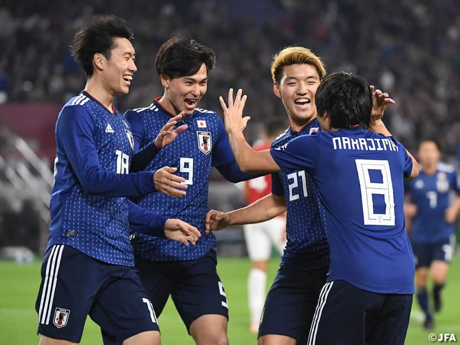 日本サッカー協会さんのインスタグラム写真 - (日本サッカー協会Instagram)「📸Match Photos④ 76分、日本代表に待望の先制点！#堂安律 選手、#南野拓実 選手とパスをつなぎ、最後は#中島翔哉 選手が相手を一人かわして右足でゴール！ ・ キリンチャレンジカップ2019 #SAMURAIBLUE 1-0 ボリビア代表 📅3/26(火)19:30KO 📍兵庫／ノエビアスタジアム神戸 ・ #daihyo #SAMURAIBLUE」3月27日 22時27分 - japanfootballassociation