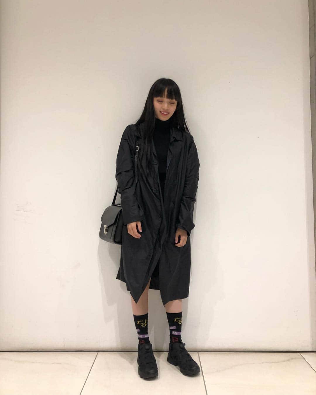 ゆらさんのインスタグラム写真 - (ゆらInstagram)「💤 ポンプヒューリーはオールブラック @reebokjp」3月27日 22時25分 - yura_pk