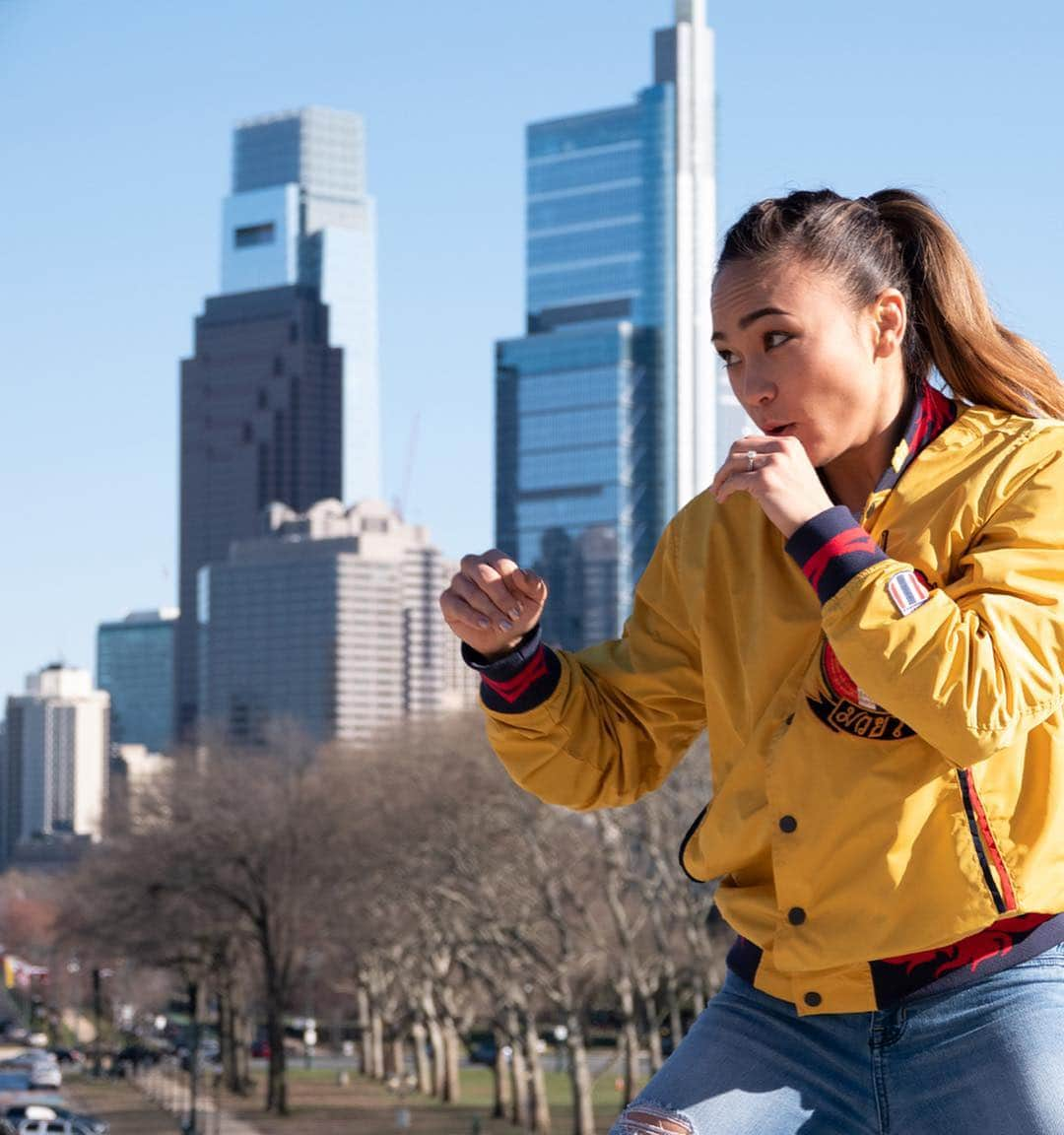 UFCさんのインスタグラム写真 - (UFCInstagram)「Gonna fly now! 👊 @KarateHottieMMA #UFCPhiladelphia」3月27日 22時25分 - ufc