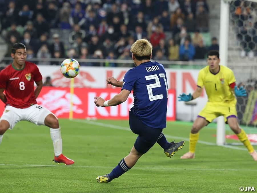 日本サッカー協会さんのインスタグラム写真 - (日本サッカー協会Instagram)「📸Match Photos⑤ 先制後も攻め切った日本代表は、平成最後の代表戦を勝利で終えました！ ・ キリンチャレンジカップ2019 #SAMURAIBLUE 1-0 ボリビア代表 📅3/26(火)19:30KO 📍兵庫／ノエビアスタジアム神戸 ・ #daihyo #SAMURAIBLUE」3月27日 22時33分 - japanfootballassociation