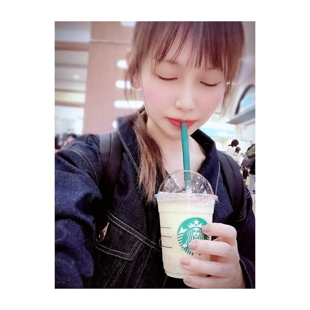 小河結香さんのインスタグラム写真 - (小河結香Instagram)「スタバ飲むと 幸せな気分になれます☕️🌸 #starbucks #classictiramisufrappuccino」3月27日 22時34分 - yun2world