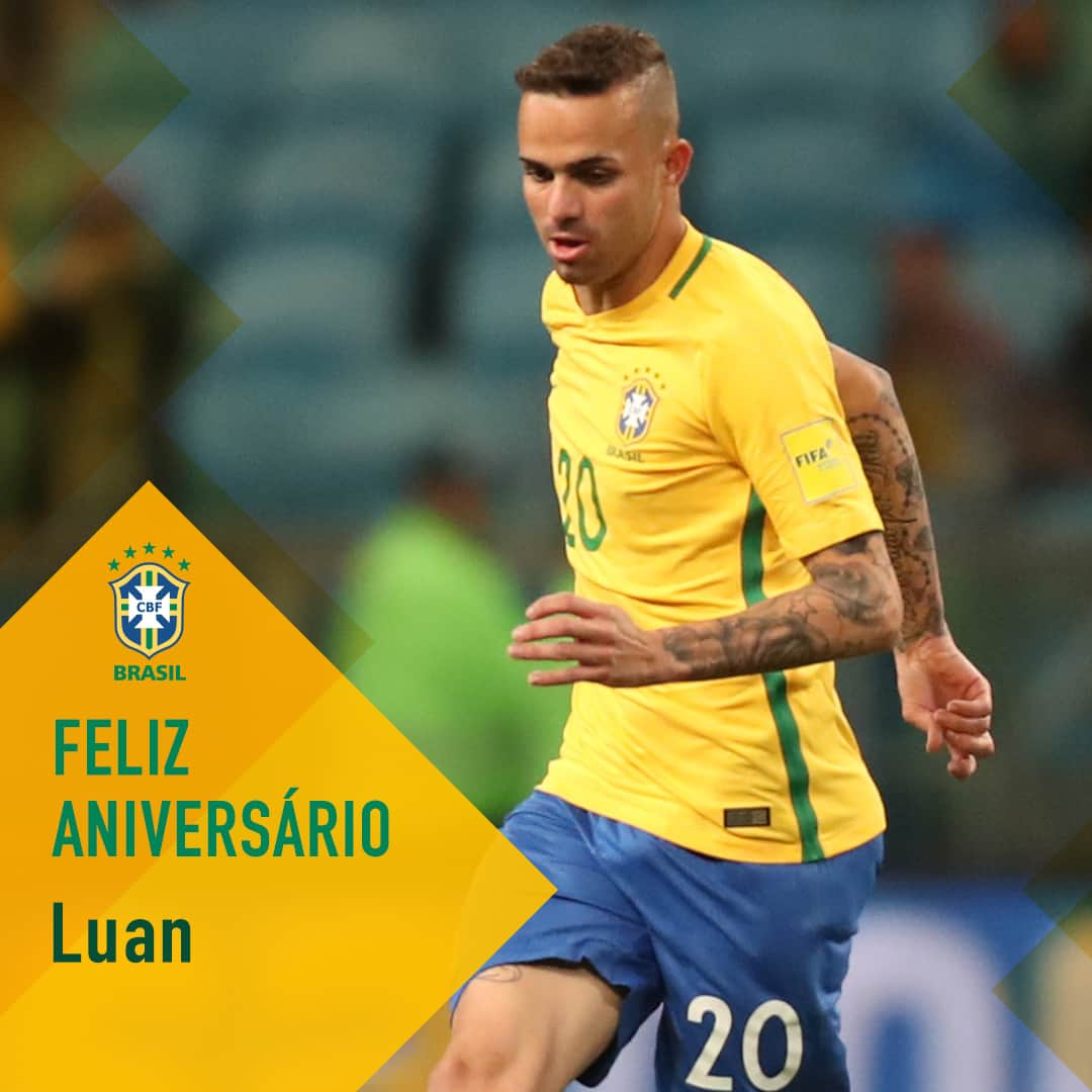 サッカー ブラジル代表チームさんのインスタグラム写真 - (サッカー ブラジル代表チームInstagram)「Tem Campeão Olímpico fazendo aniversário nesta quarta-feira. Parabéns, Luan! 🎉⚽🇧🇷 Foto: Lucas Figueiredo/CBF」3月27日 22時48分 - cbf_futebol