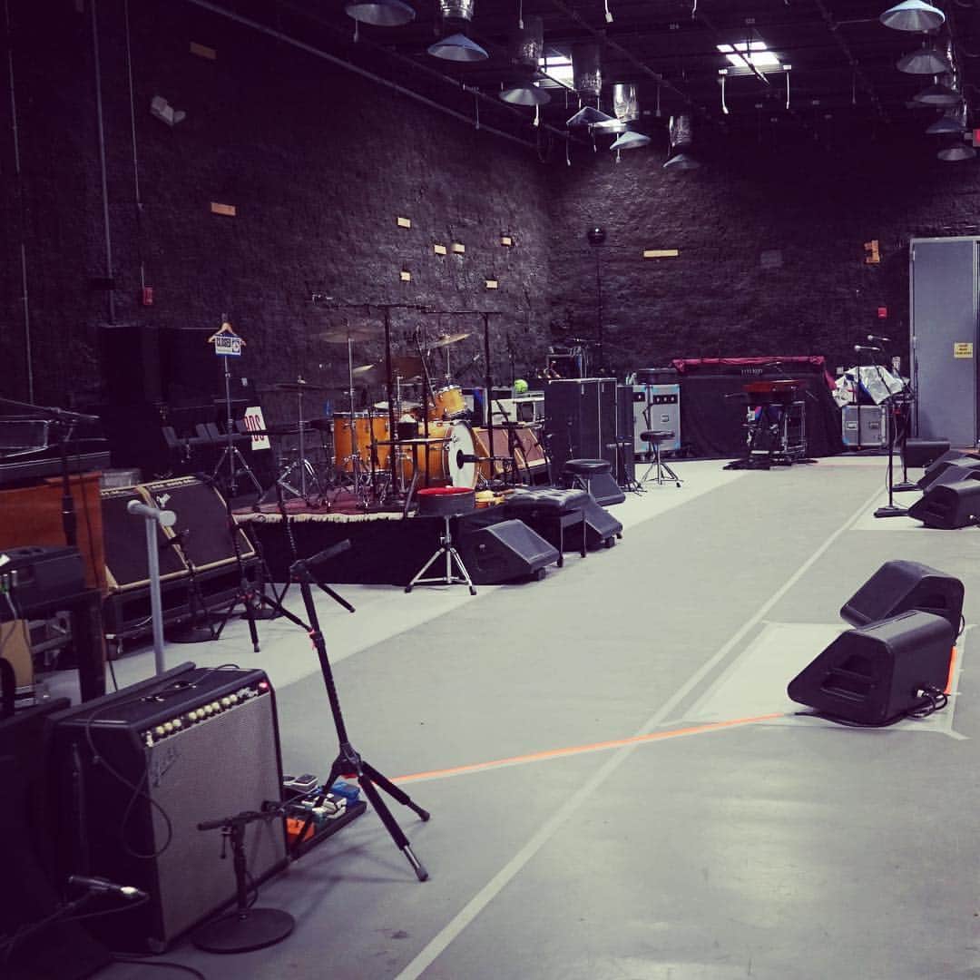 The Rolling Stonesさんのインスタグラム写真 - (The Rolling StonesInstagram)「Ready for rehearsals! #stonesnofilter #therollingstones #usa #tour」3月27日 23時25分 - therollingstones